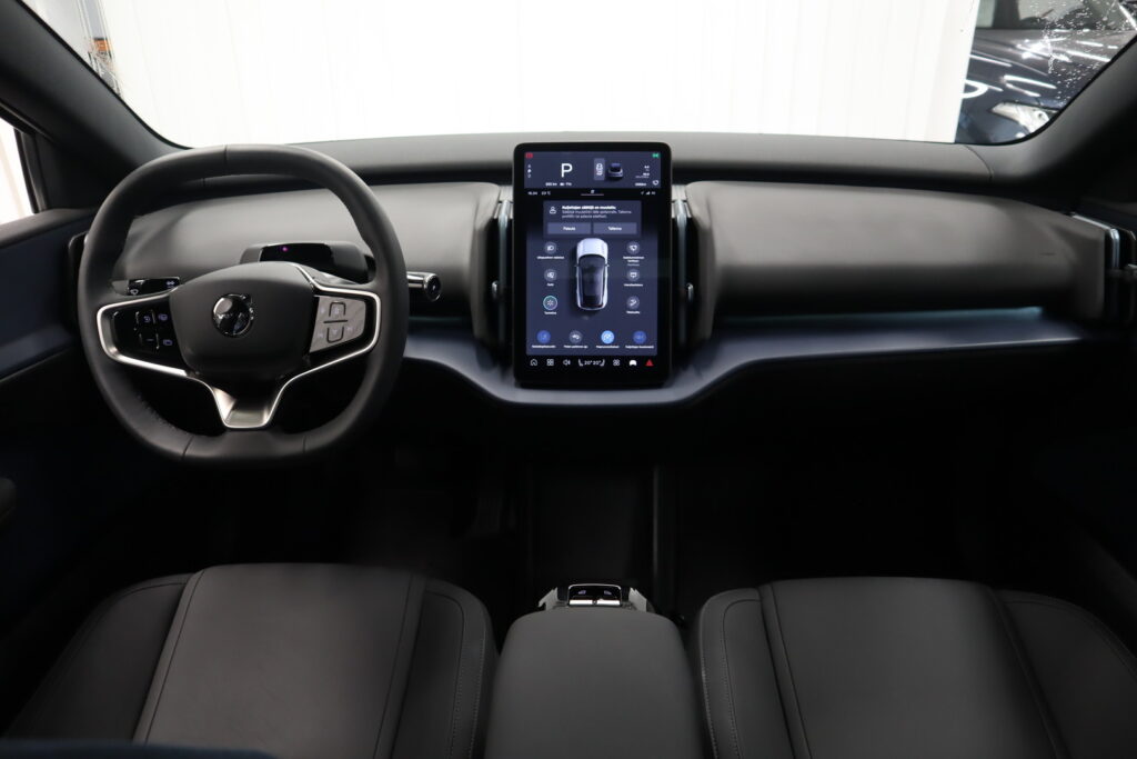Volvo EX30, image 7