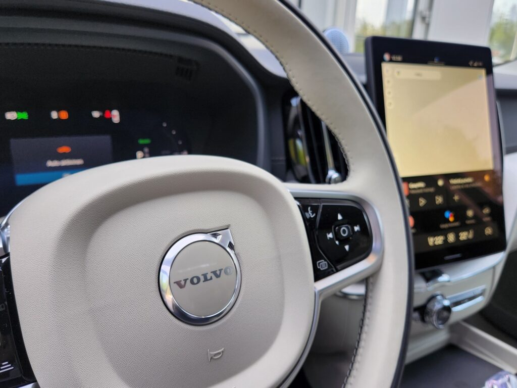 Volvo XC60, image 14