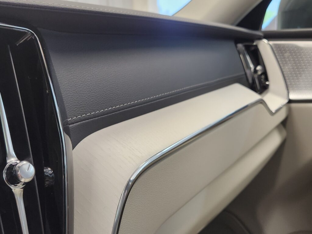 Volvo XC60, image 20