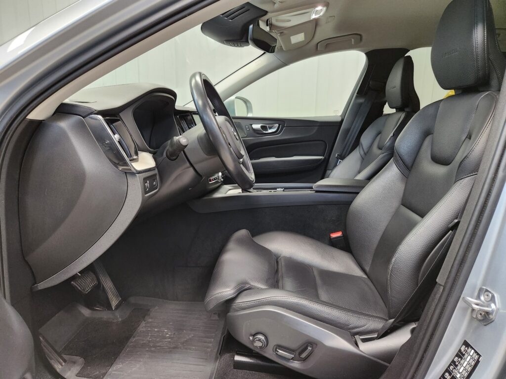 Volvo XC60, image 6