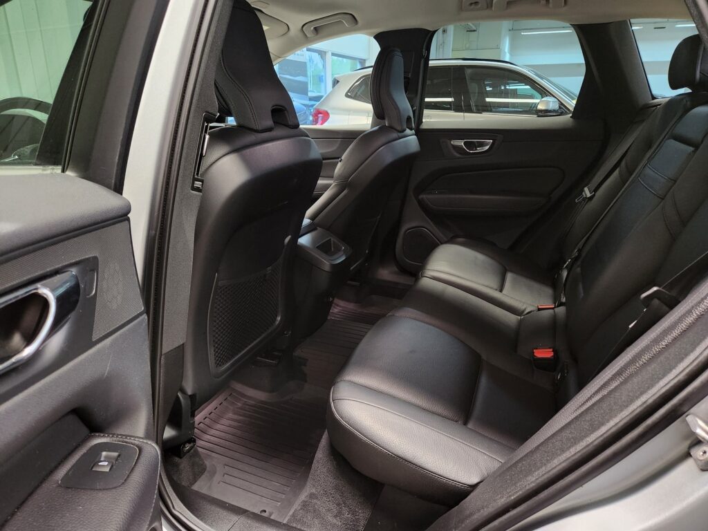 Volvo XC60, image 7