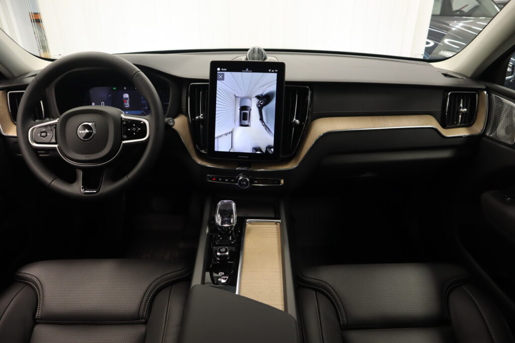 Volvo XC60, image 7