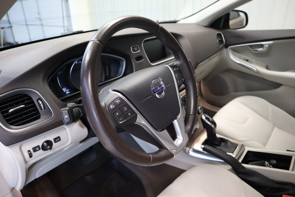 Volvo V40 Cross Country, image 5
