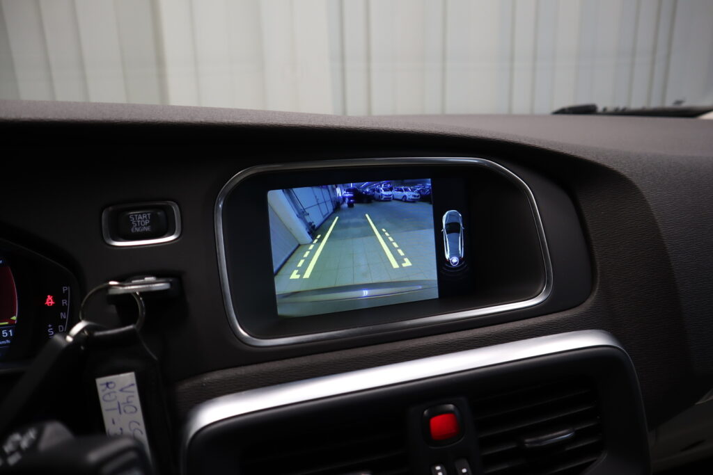 Volvo V40 Cross Country, image 9