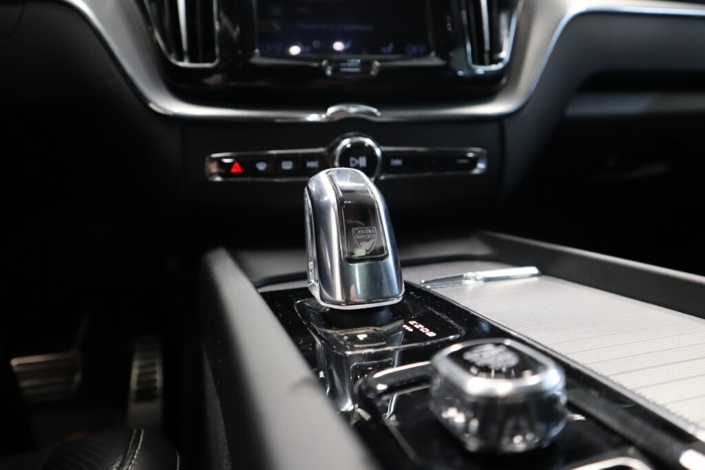 Volvo XC60, image 18