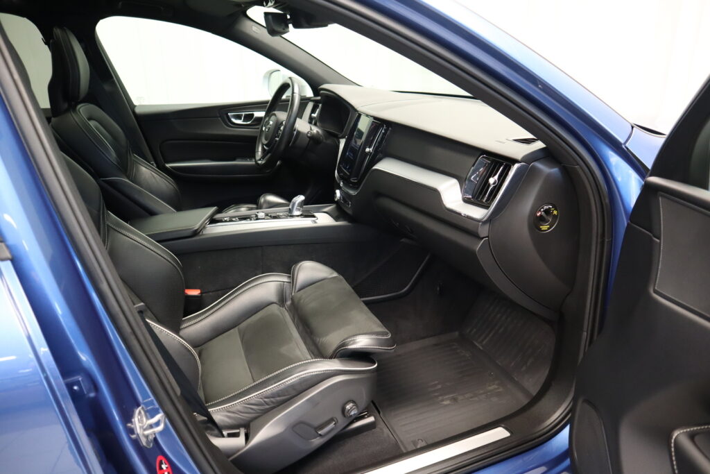Volvo XC60, image 19