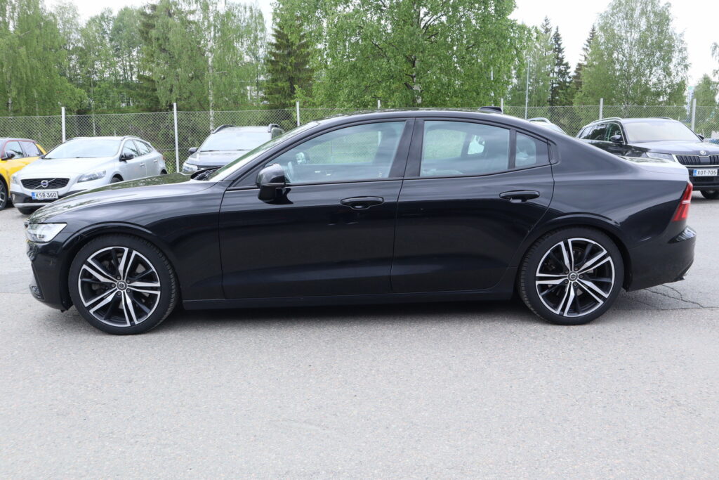 Volvo S60, image 2