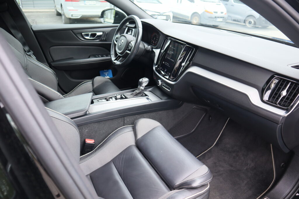 Volvo S60, image 4
