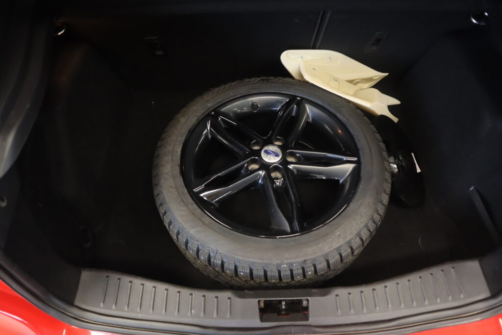 Ford Focus, image 19