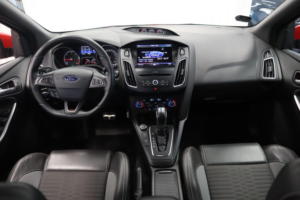 Ford Focus, image 7
