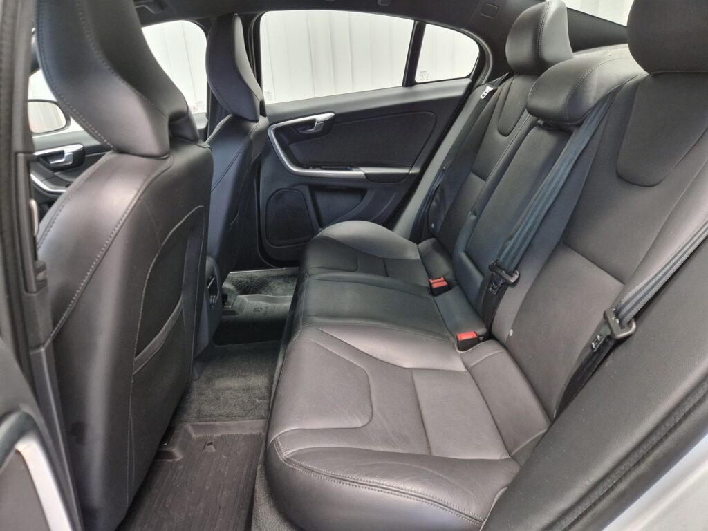 Volvo S60, image 11