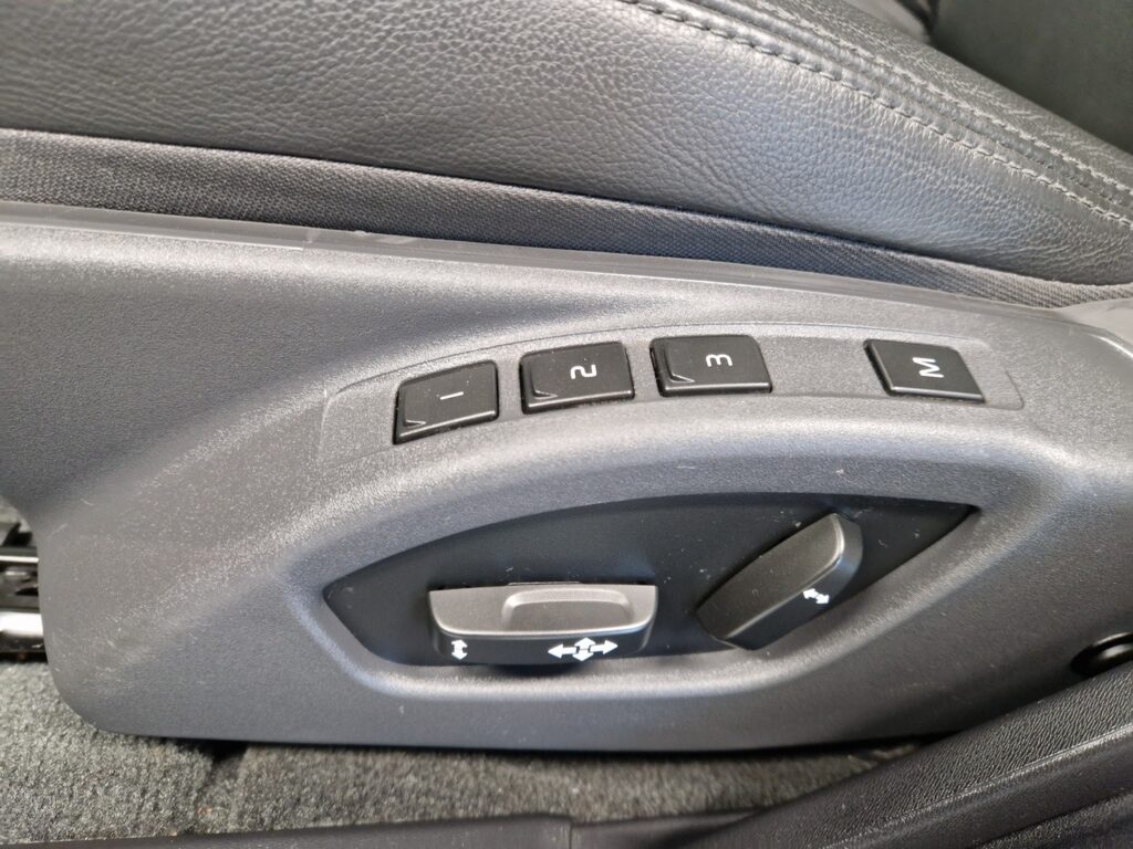 Volvo S60, image 12