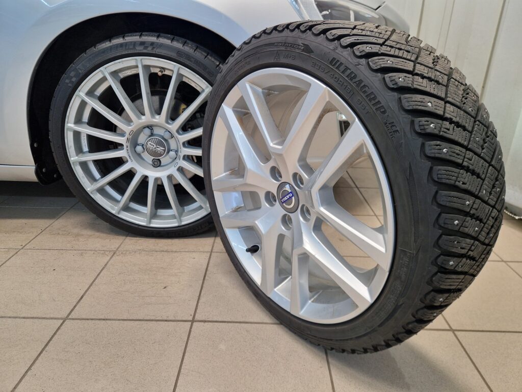 Volvo S60, image 23