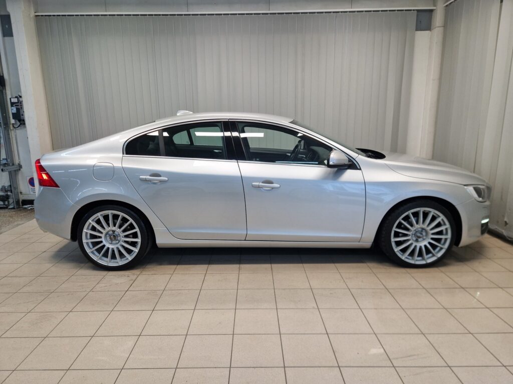 Volvo S60, image 3