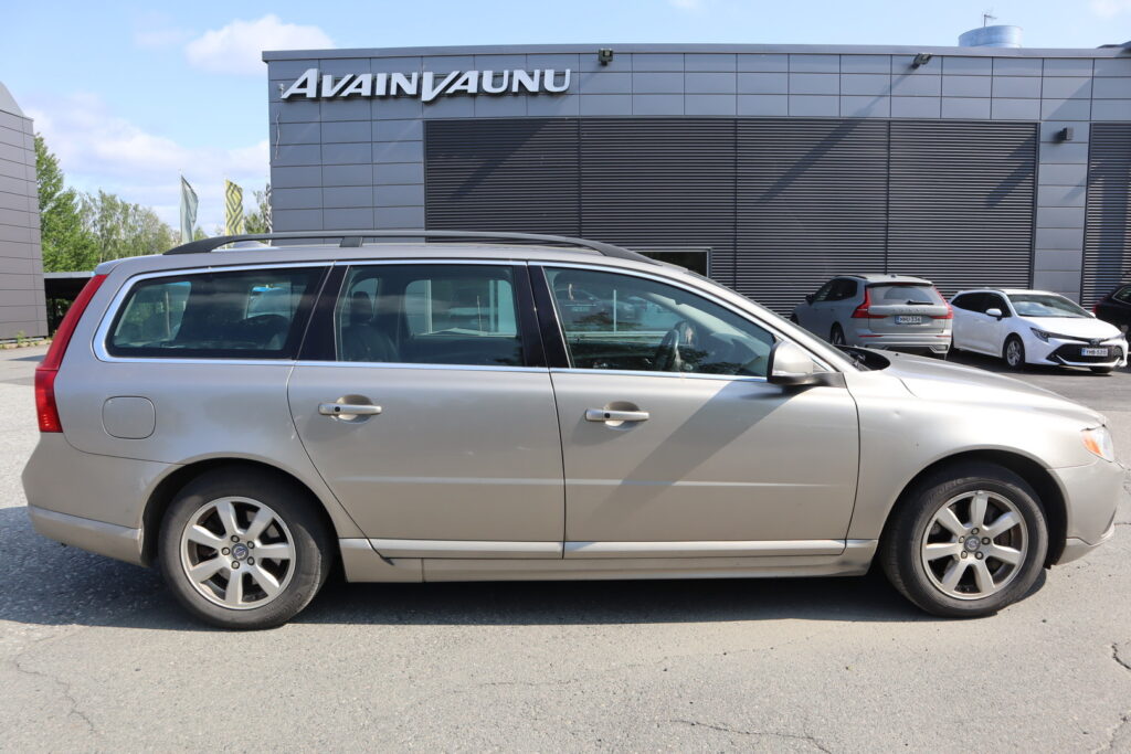 Volvo V70, image 4