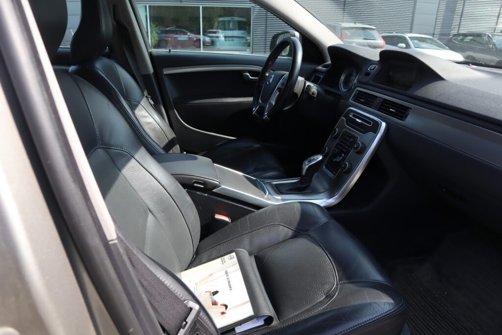 Volvo V70, image 5