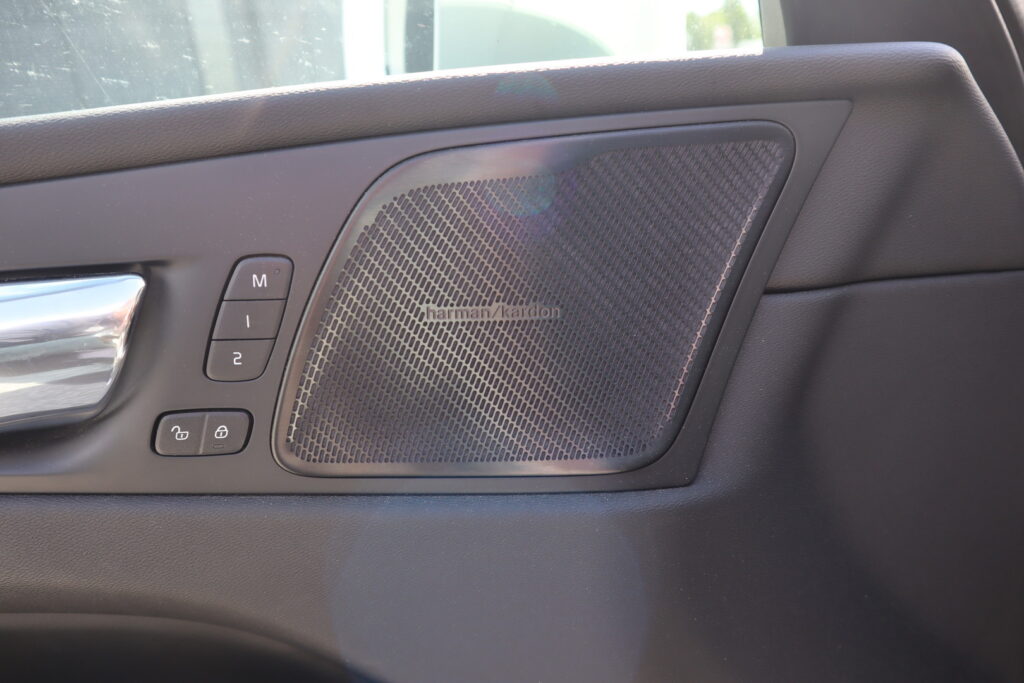 Volvo XC60, image 6