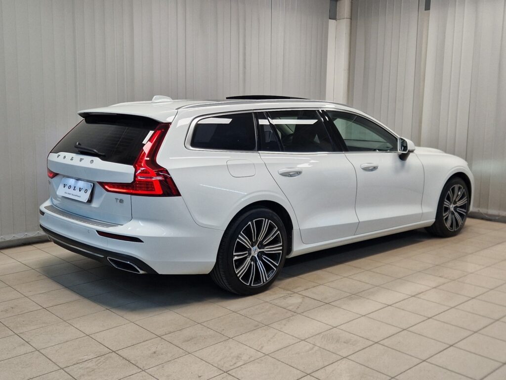 Volvo V60, image 2