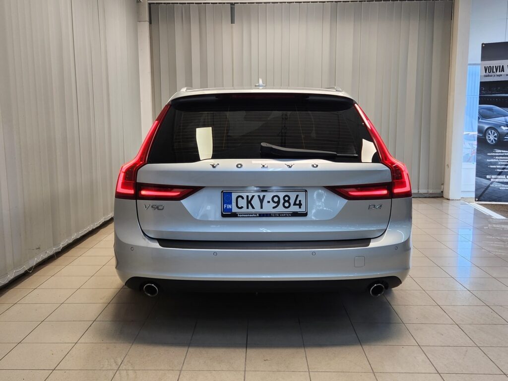 VOLVO V90, image 4