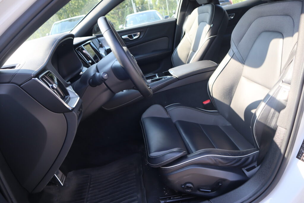 Volvo S60, image 6