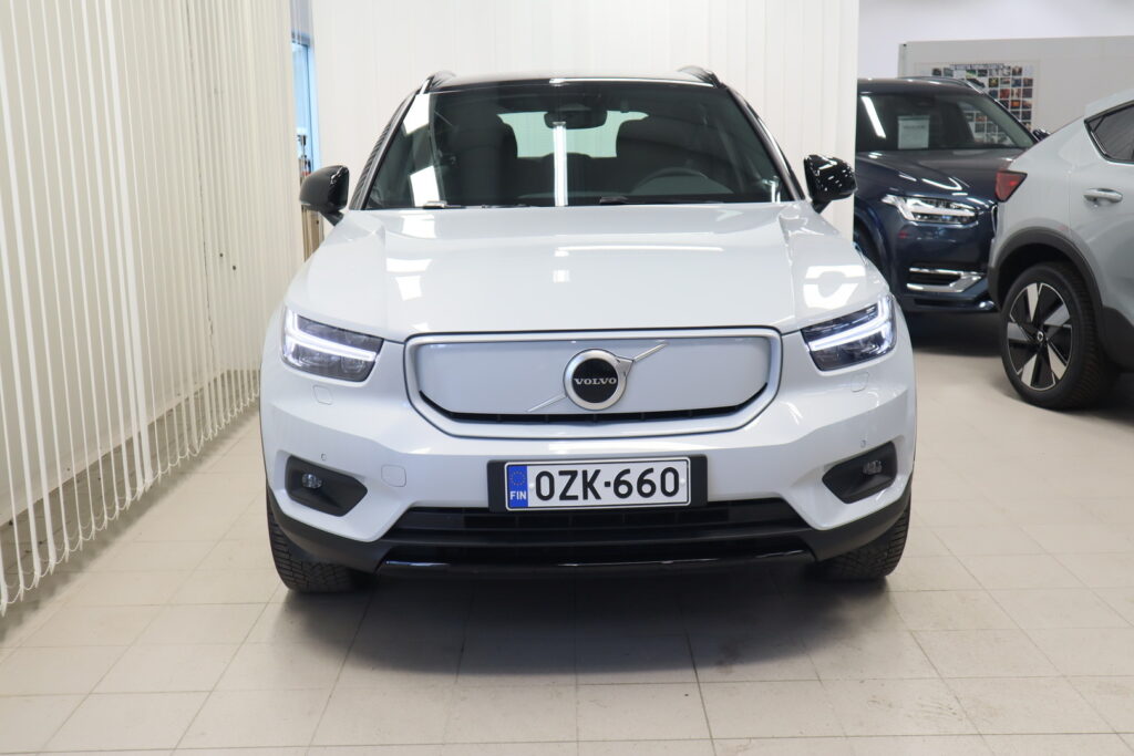 Volvo XC40, image 2
