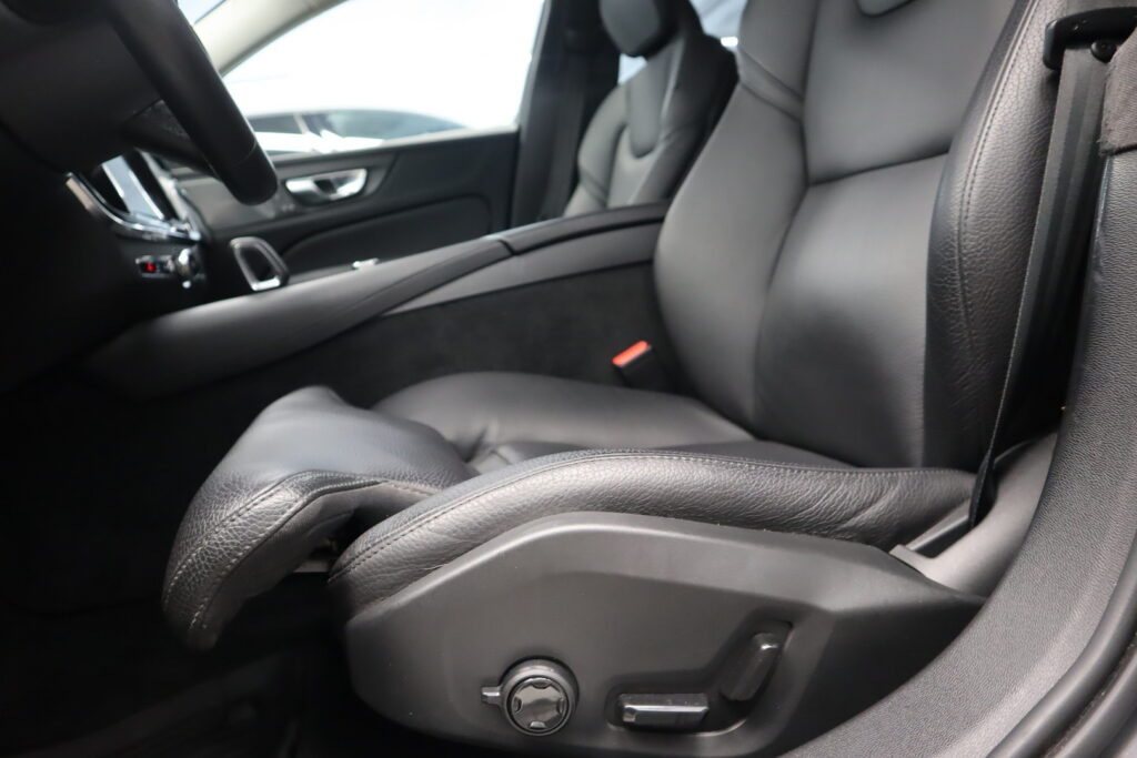 Volvo V60, image 11