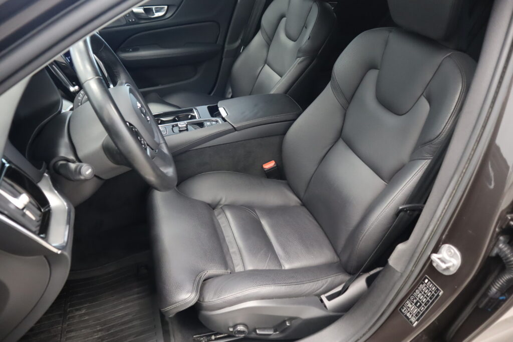 Volvo V60, image 8