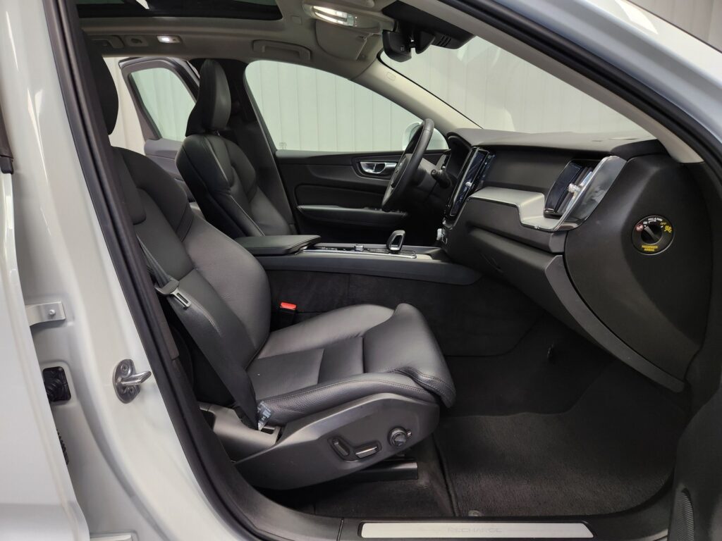 Volvo XC60, image 9