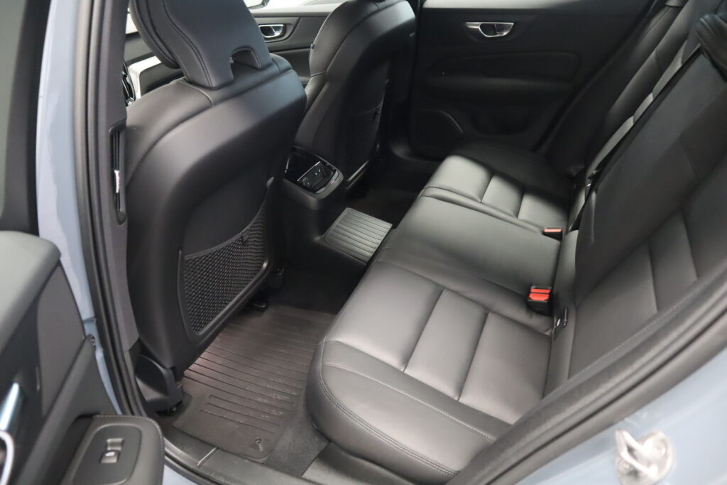 Volvo S60, image 9