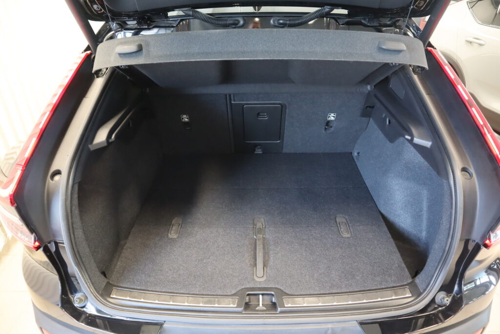 Volvo C40, image 20