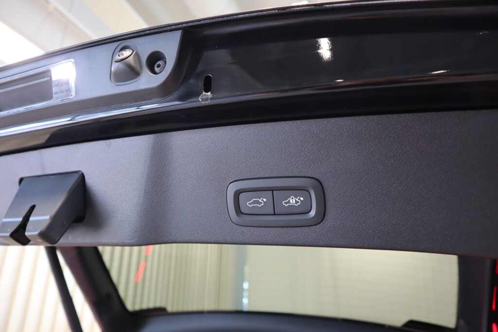 Volvo C40, image 21