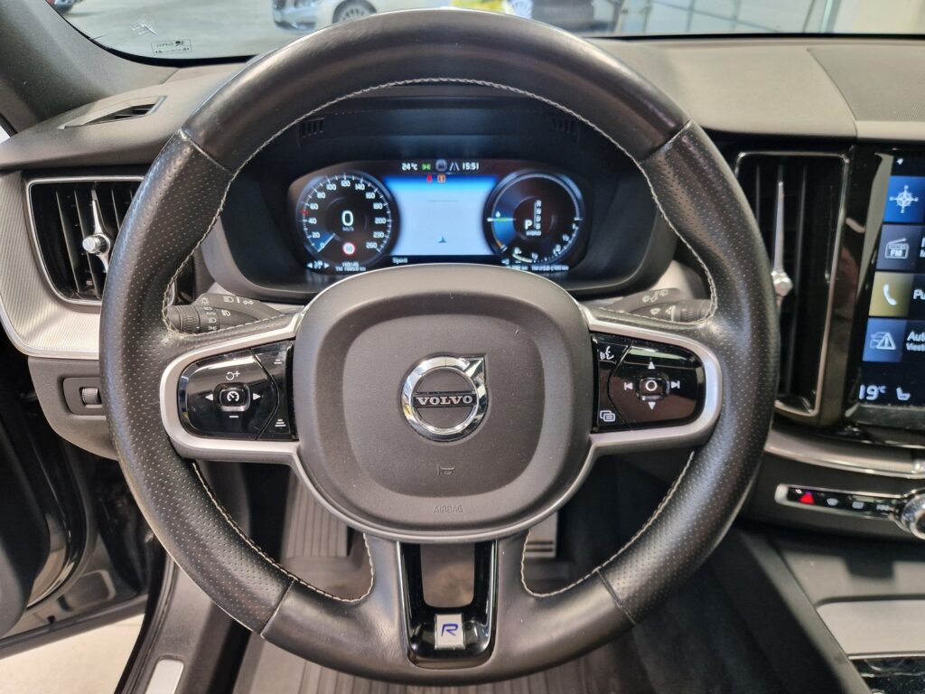 Volvo XC60, image 9
