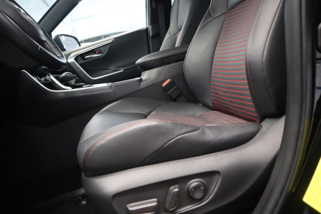 Toyota RAV4 Plug-in, image 11