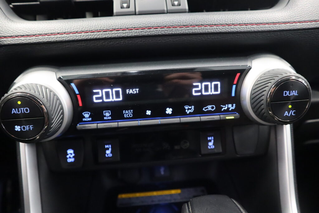 Toyota RAV4 Plug-in, image 18