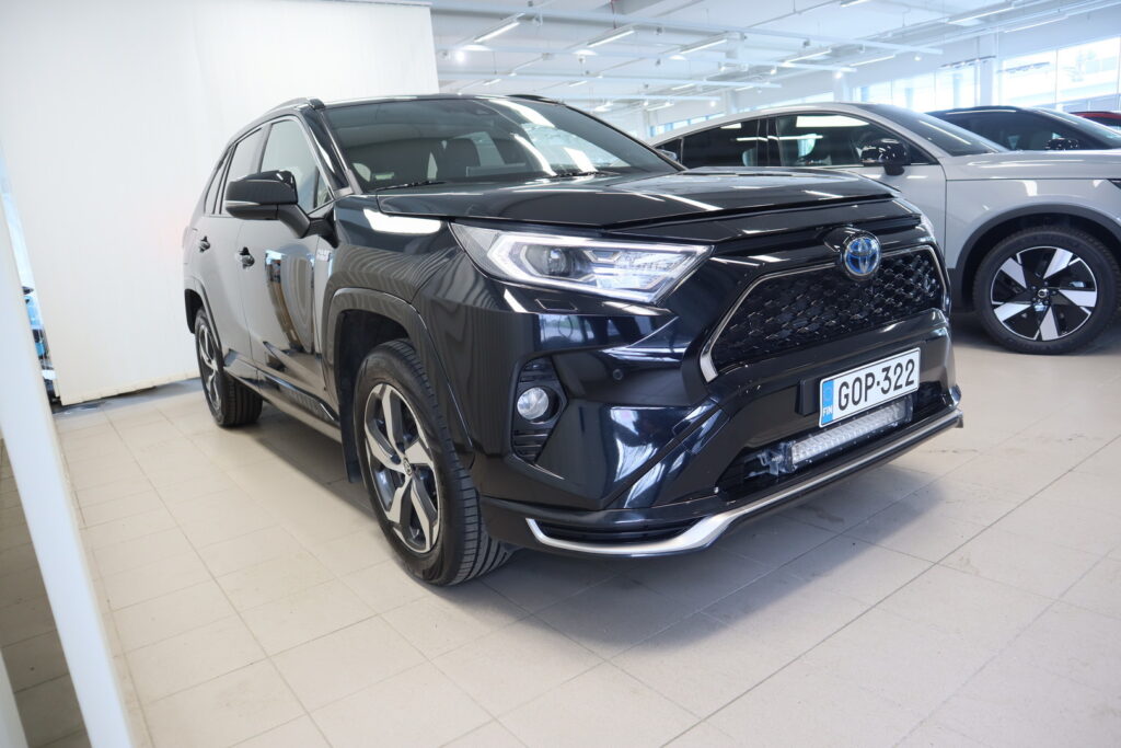 Toyota RAV4 Plug-in, image 3