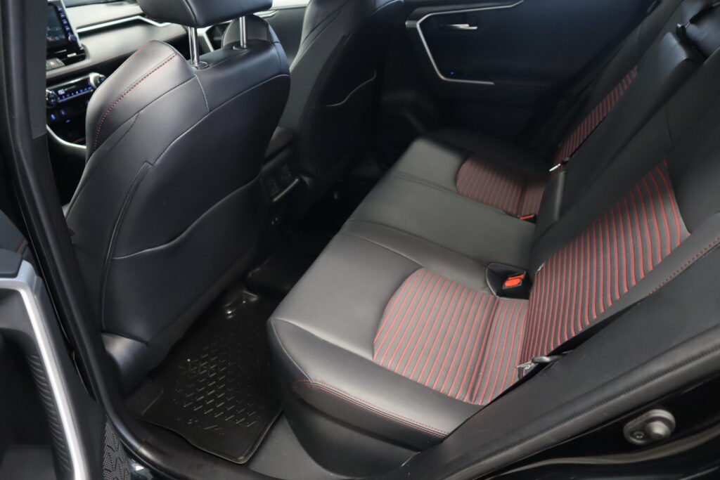 Toyota RAV4 Plug-in, image 9