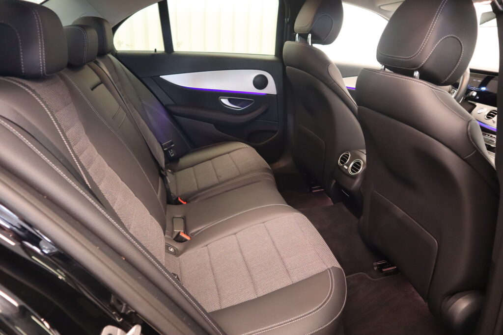 Mercedes-Benz E, image 18