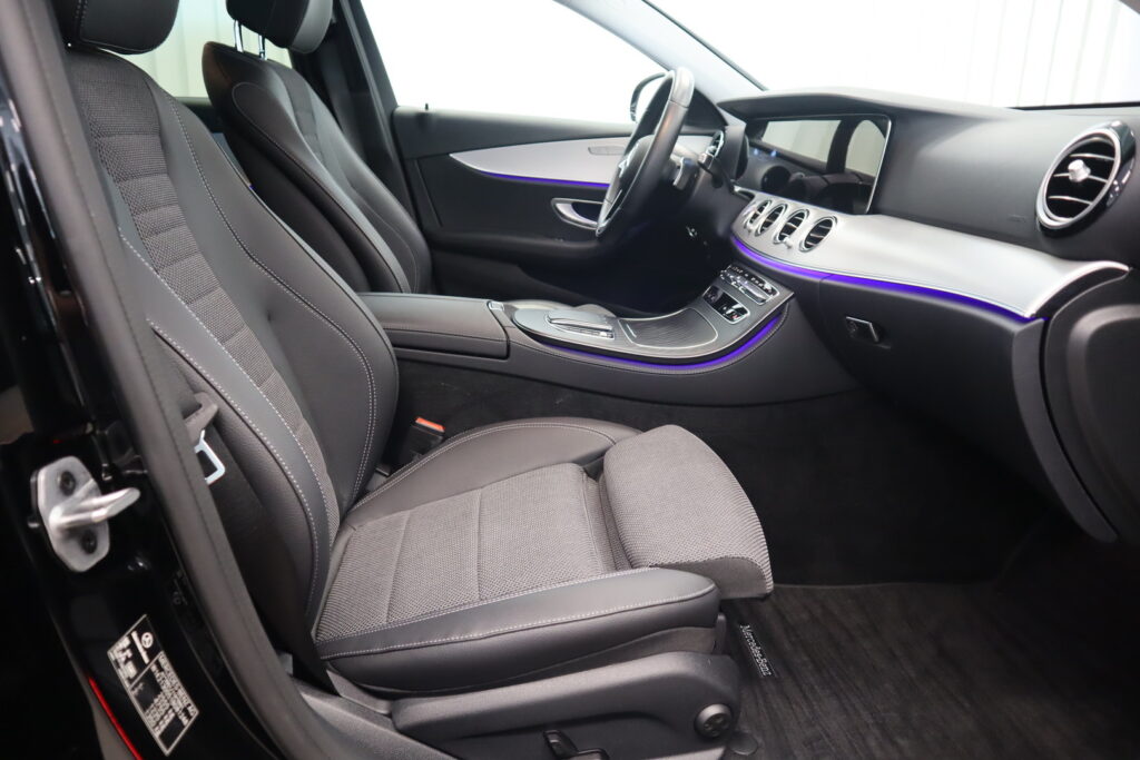Mercedes-Benz E, image 19