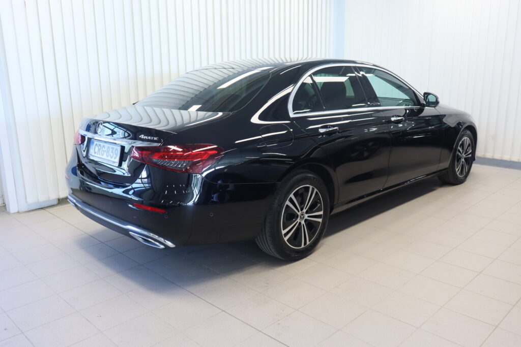 Mercedes-Benz E, image 4