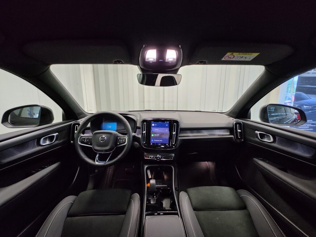 Volvo XC40, image 10