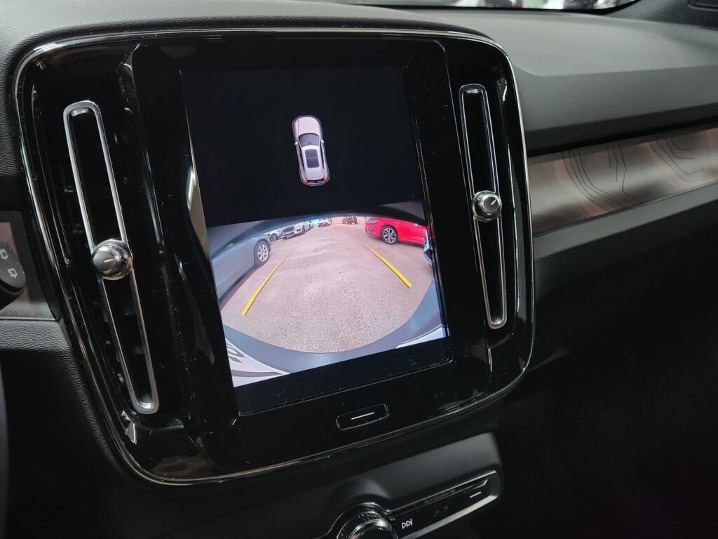 Volvo XC40, image 13