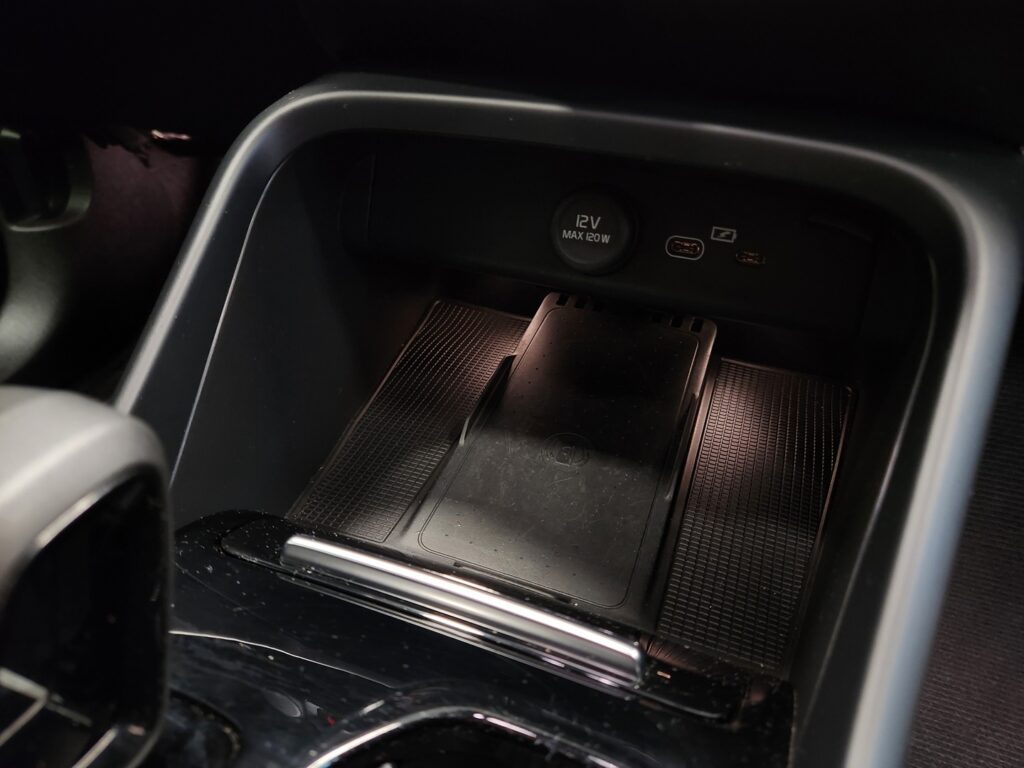 Volvo XC40, image 14