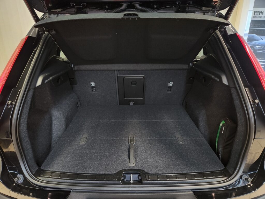 Volvo XC40, image 15