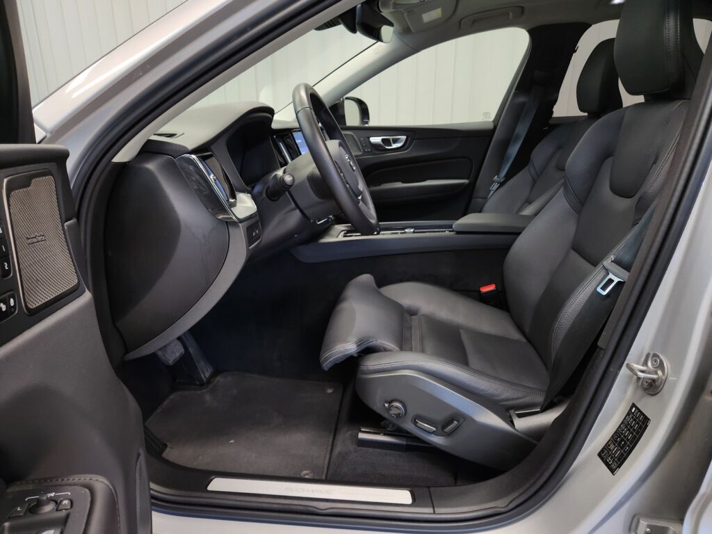 Volvo XC60, image 6