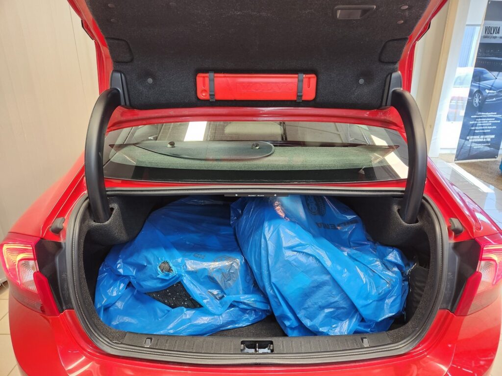 Volvo S60, image 18