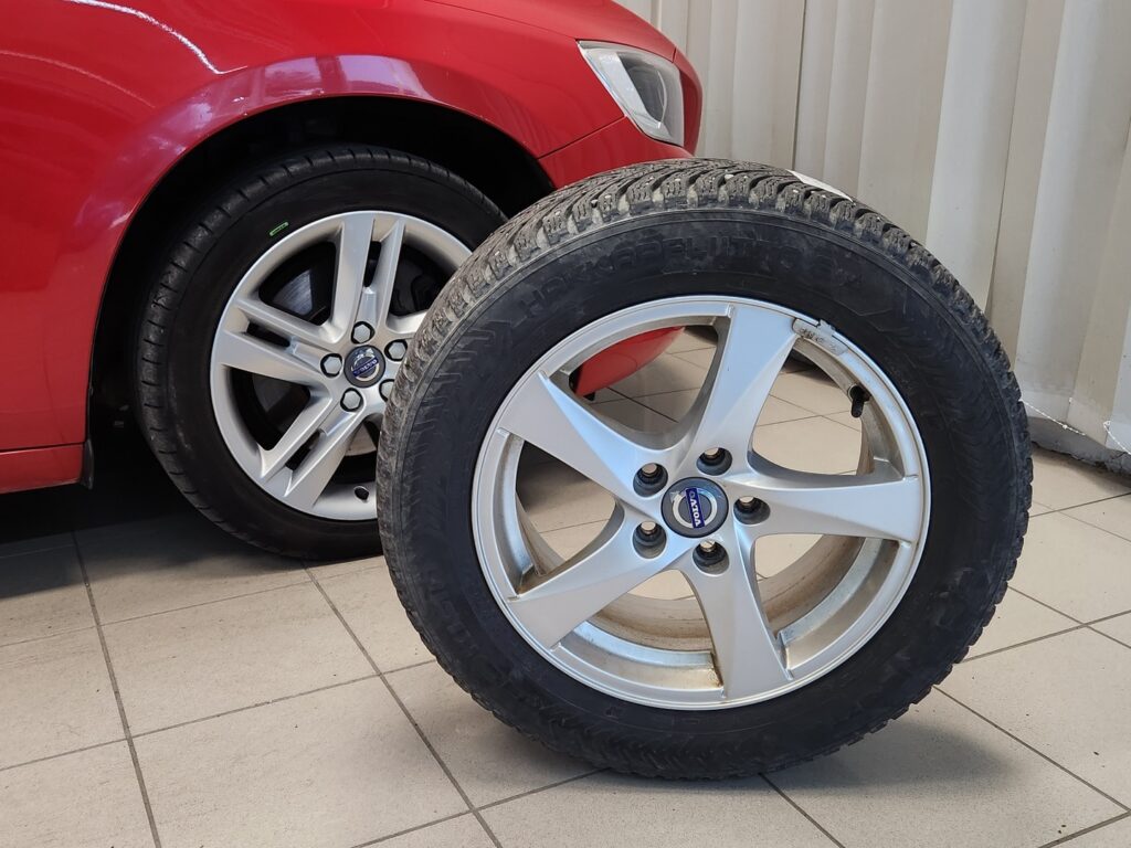 Volvo S60, image 19