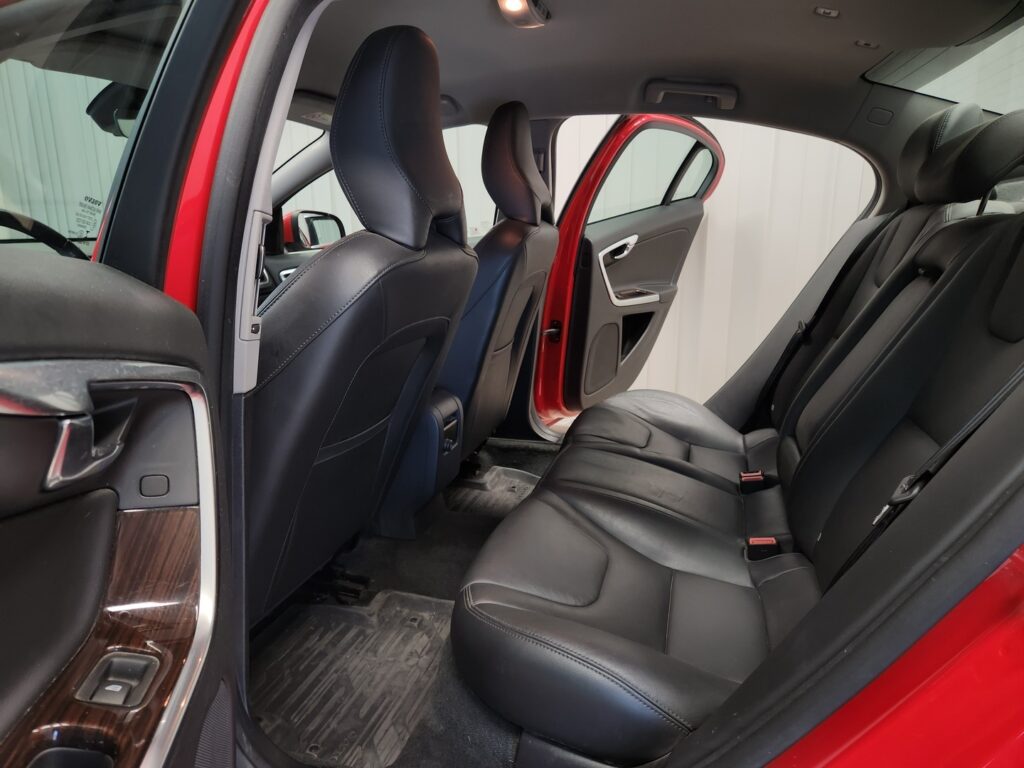 Volvo S60, image 7