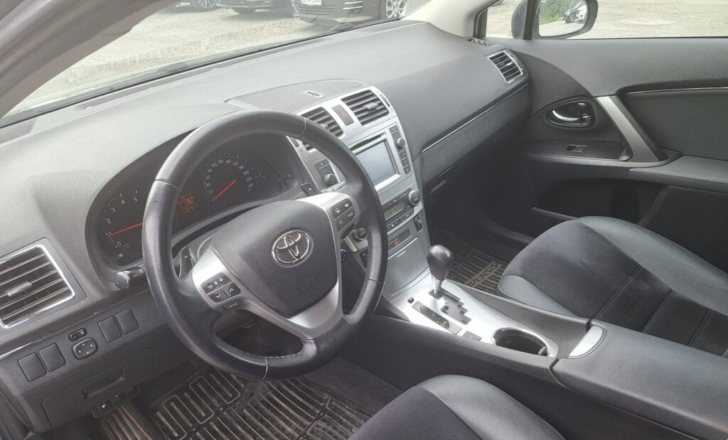 Toyota Avensis, image 7