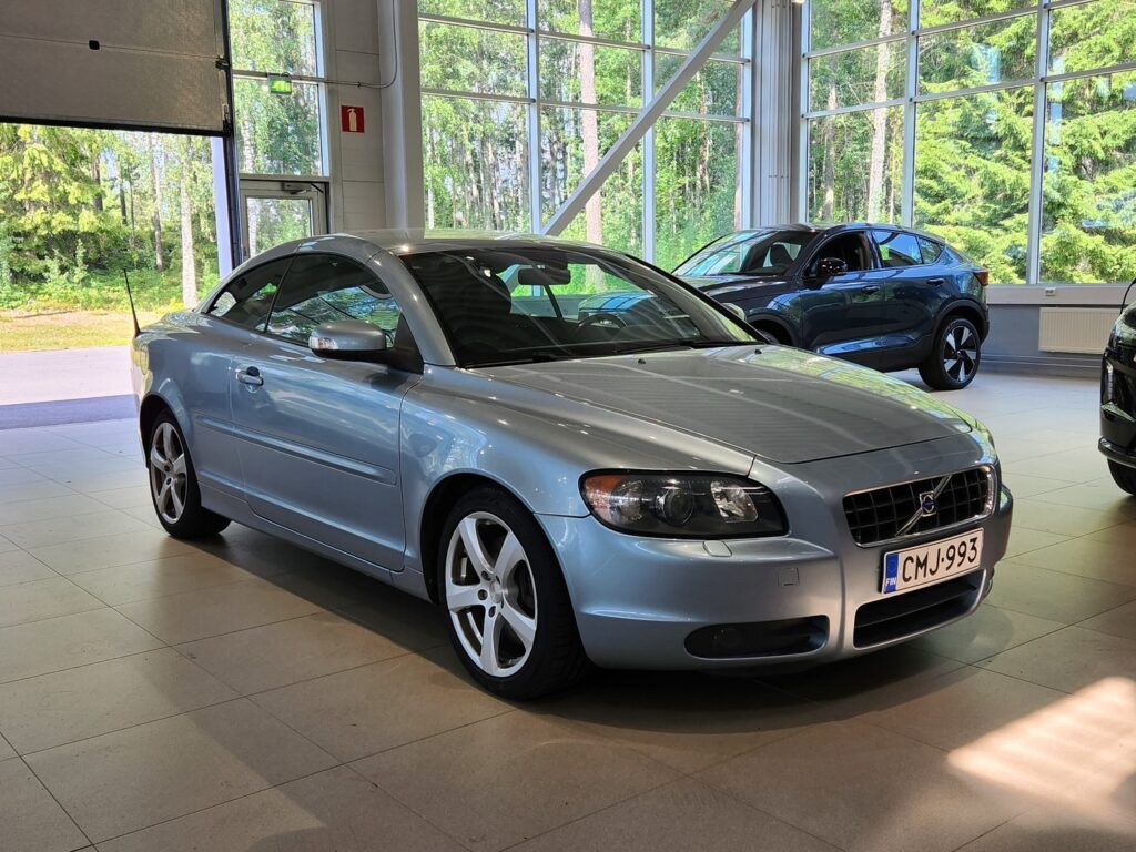 Volvo C70, image 2