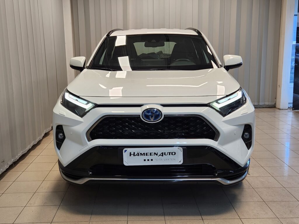Toyota RAV4 Plug-in, image 3